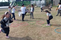 نشاط رياضي مع تعلم الألوان باللغة التركية 